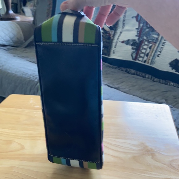 Kate spade purse 11 x 4 x 3. Suede lining - Picture 2 of 3